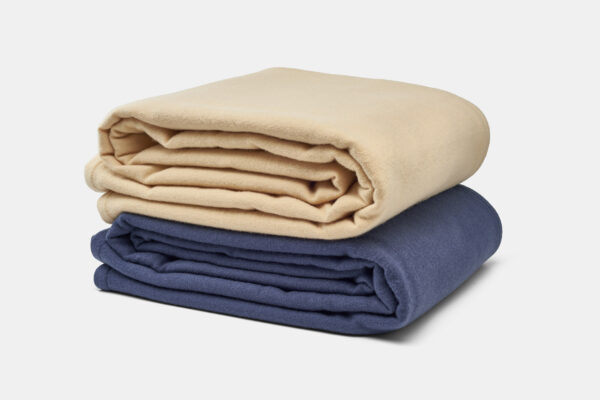 100% Virgin Wool Lightweight Blanket - Image 4