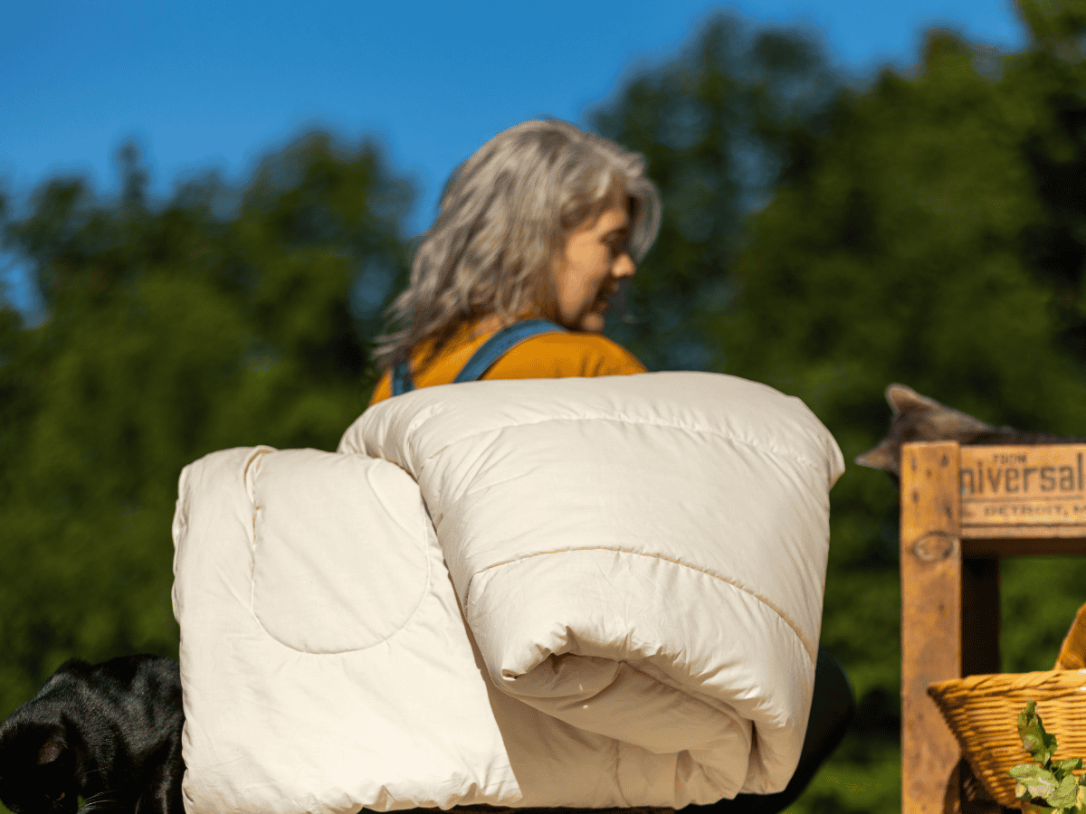 Wool Comforter - Image 2